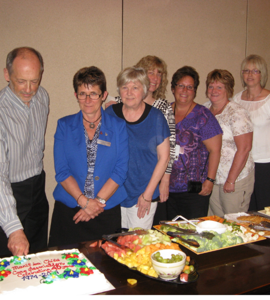 40th cake cutting